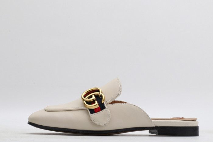 guc loafer