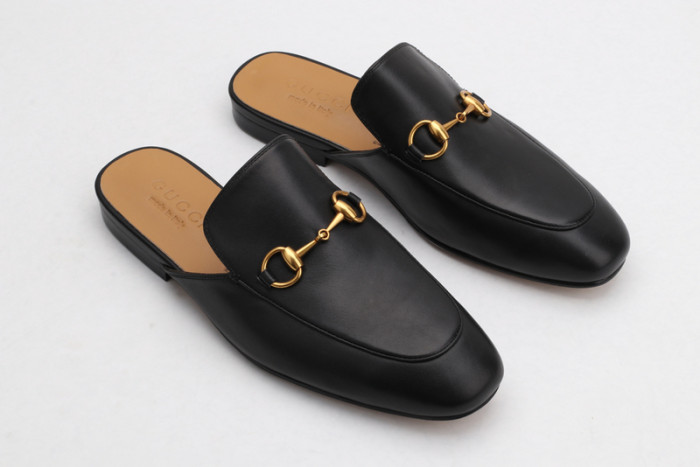 guc loafer