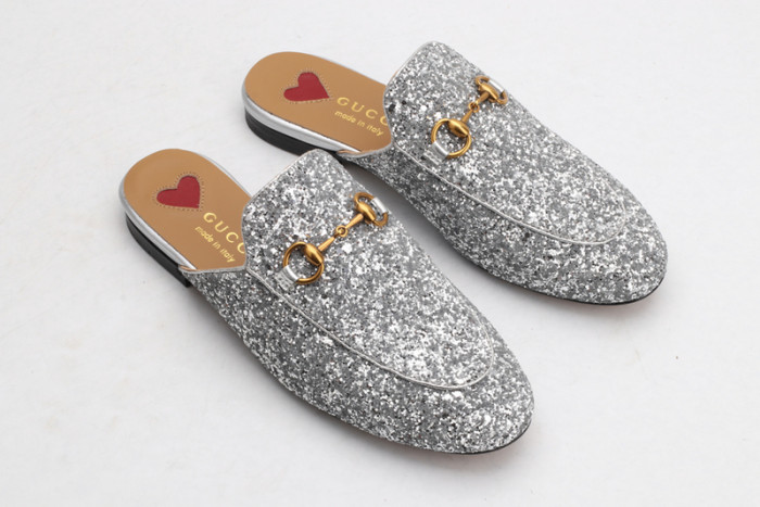 guc loafer