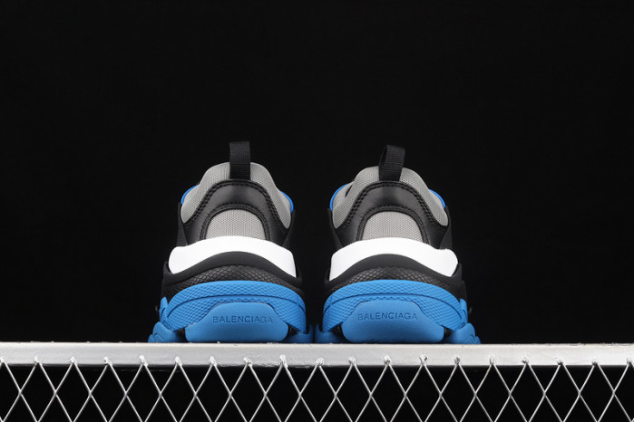 Ba*len*cia*ga triple s trainers sneakers 090305