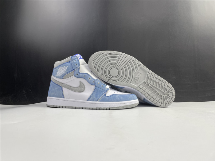 air jordan 1 high og hyper royal 555088-402