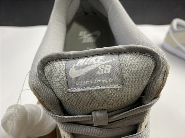 nike sb dunk low summit white wolf grey - ar0778-110