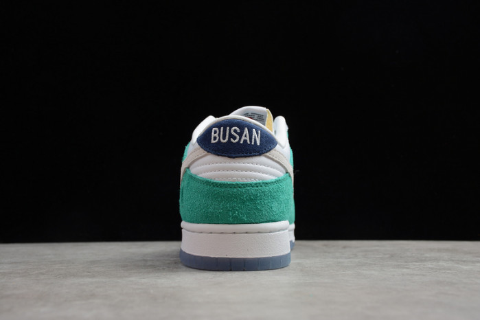 kasina x nike dunk low road sign cz6501-101