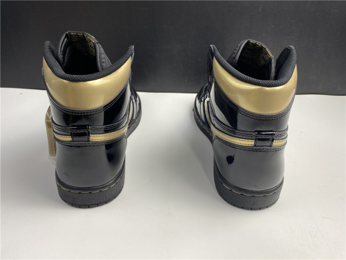 jordan 1 retro high black metallic gold (2020) 555088-032