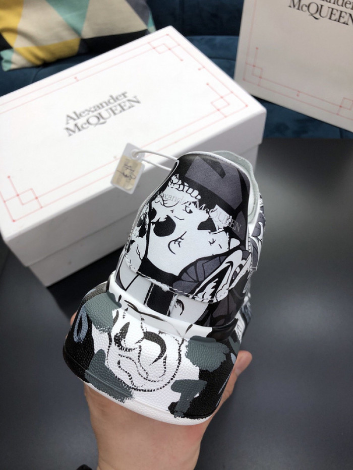 alex mcqu sneakers