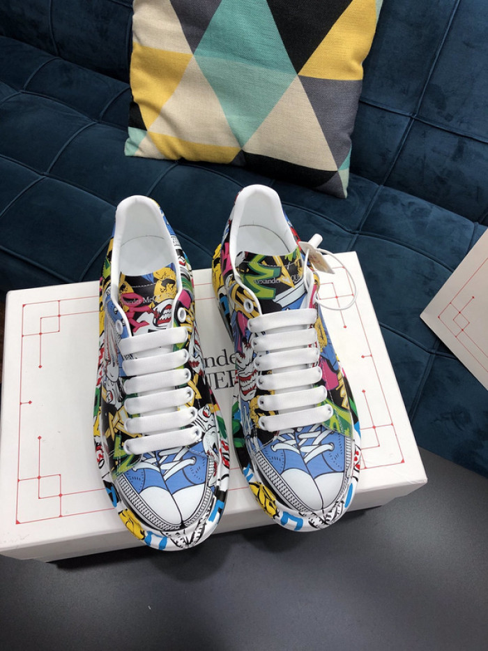 alex mcqu sneakers