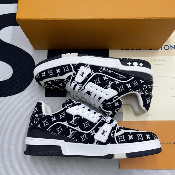 l**is V*t*n skate trainer eu207