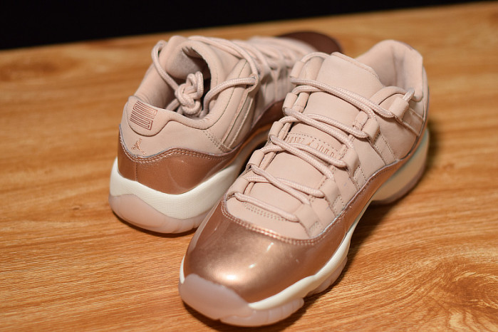 jordan 11 retro low rose gold (w) - ah7860-105